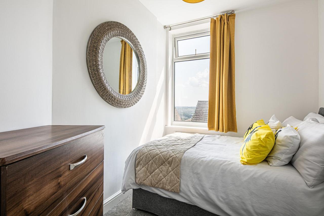 Rotherham'S Bond House Villa Esterno foto